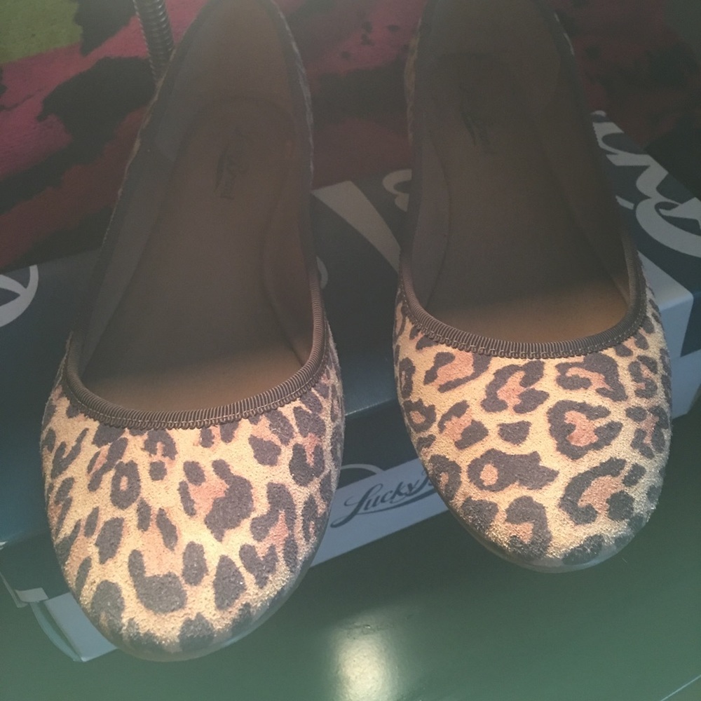 Lucky brand flats